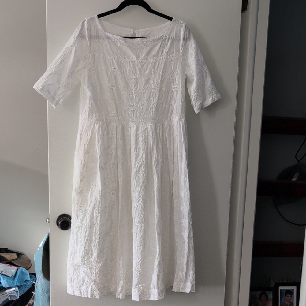 Chic White Midi Dress